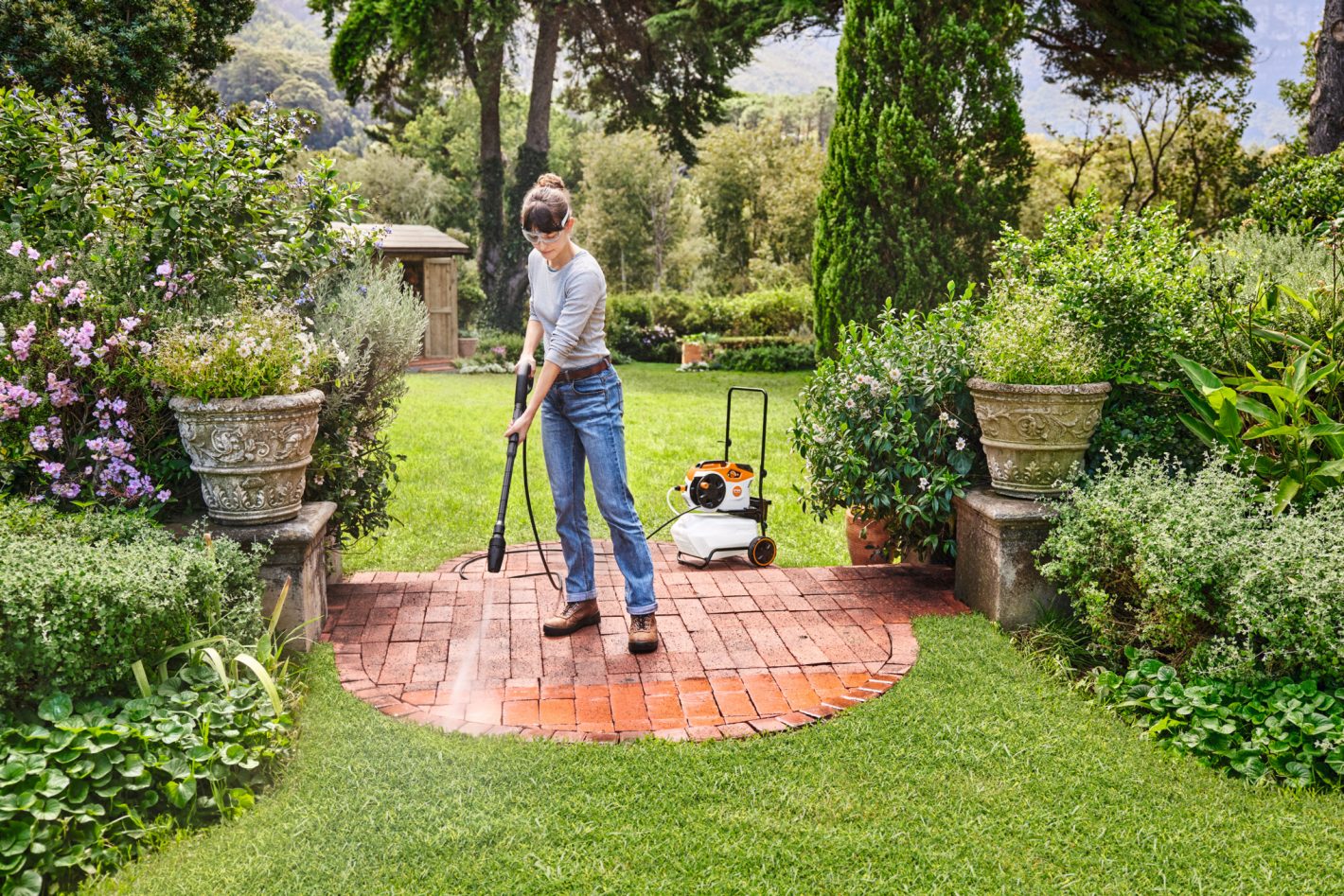 Stihl REA60 100 Trolley With Water Tank