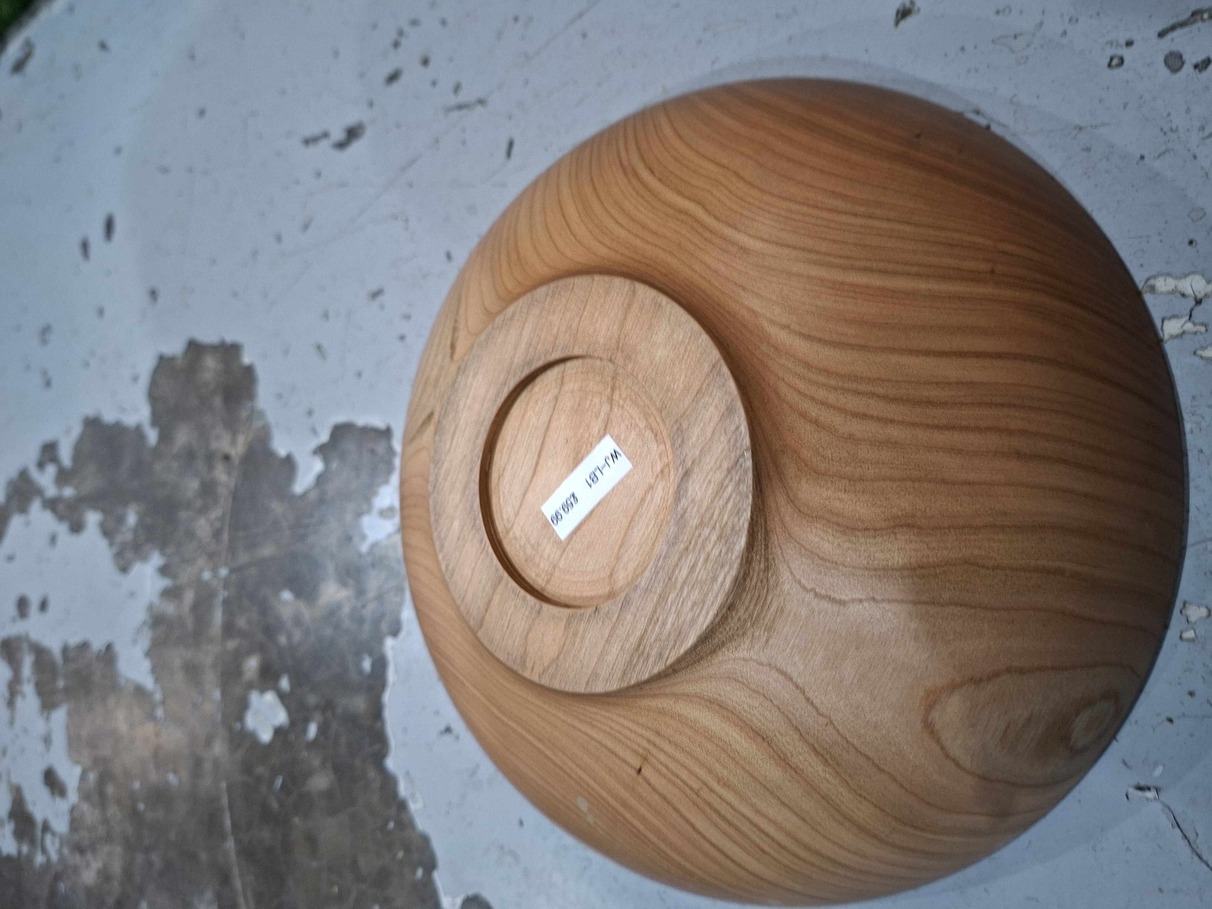 Large Wooden Bowl (Light Brown)