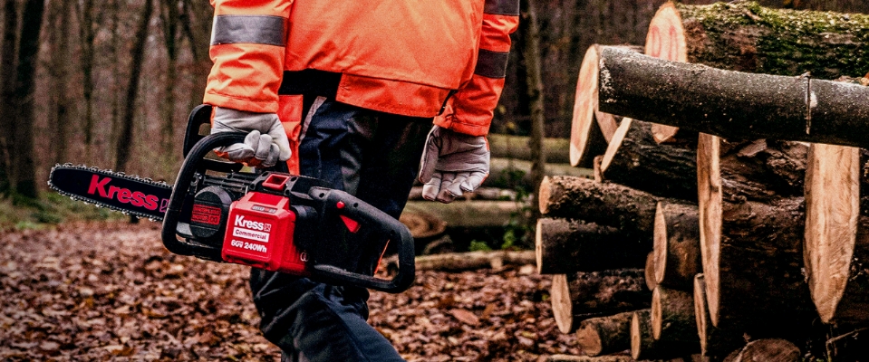 KC300.9 Chainsaw 16"