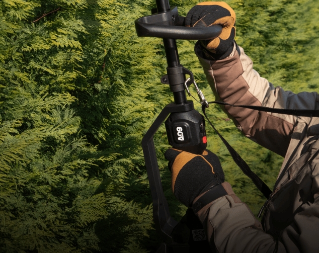 KC241.9 Hedge Trimmer