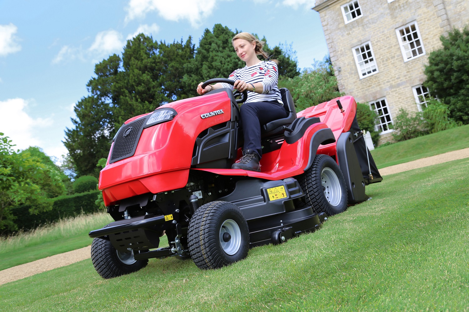 COUNTAX C100 48XRD Petrol Garden Tractor & Collector