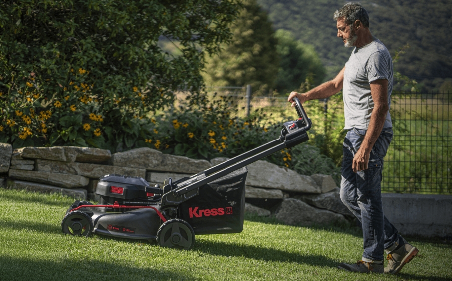 KG760E.9 Lawn Mower