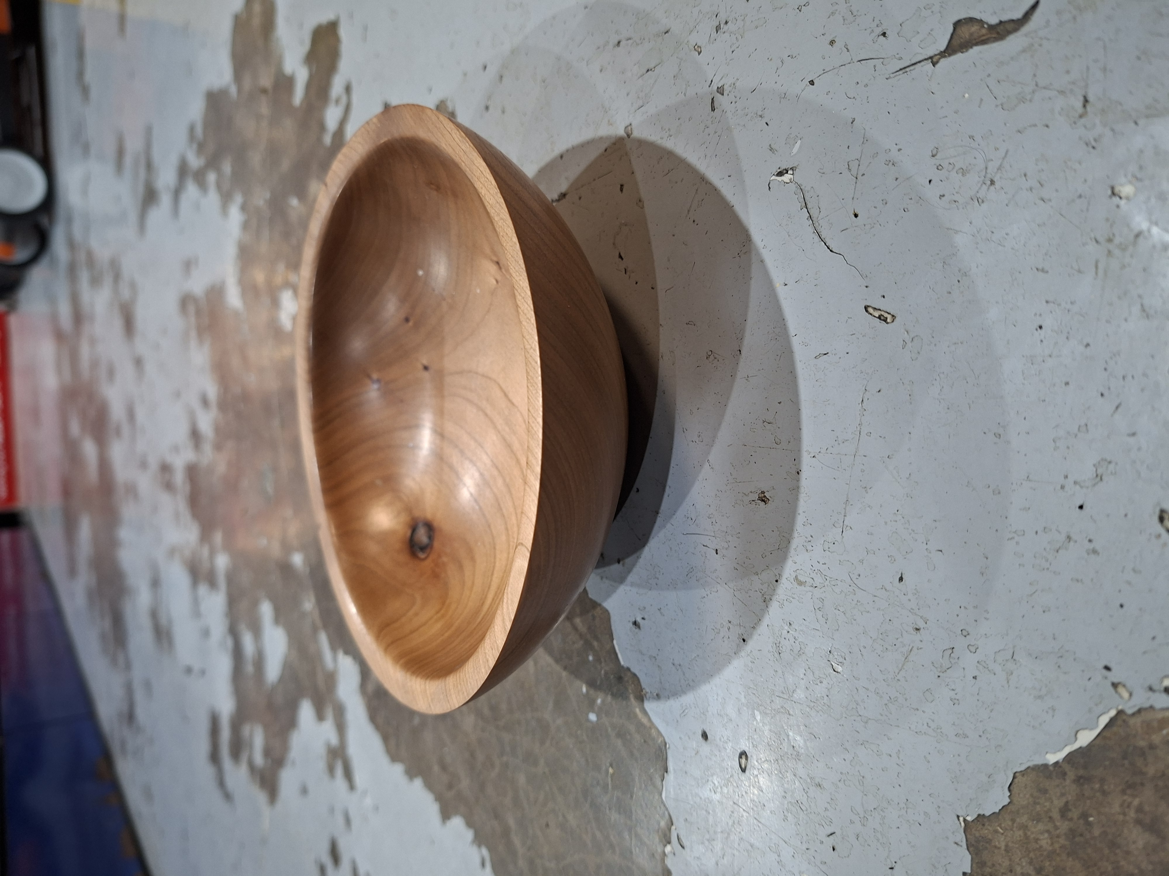 Small Wooden Bowl (Light Brown)