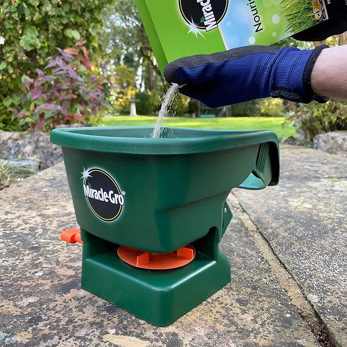 2 In 1 Nourish and Protect Seaweed Lawn Food