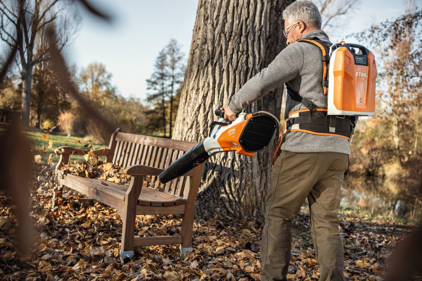 Stihl BGA200 Handheld Cordless Blower