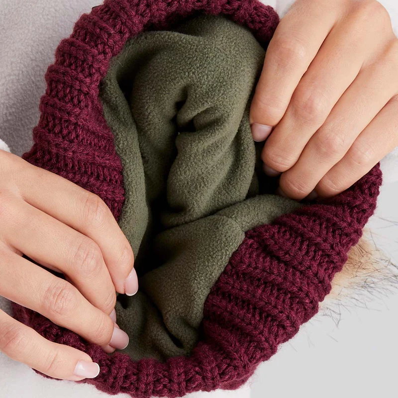 Ridgeline Nordic Fleck Bobble Hat (Winter Berry)