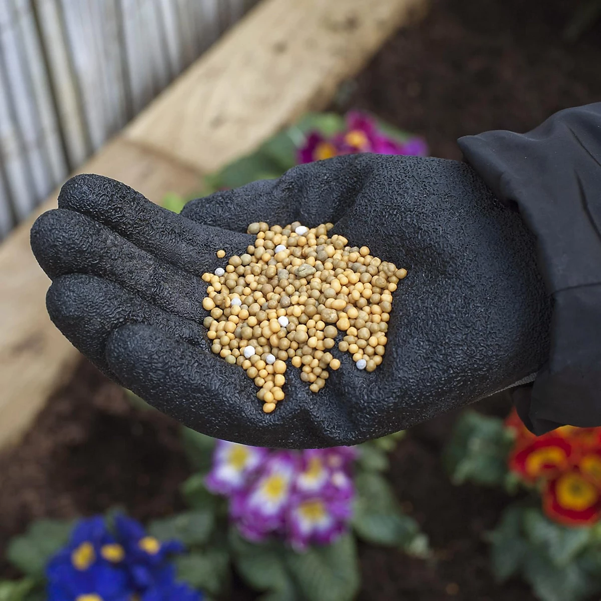 Miracle-Gro All Purpose Continuous Release Plant Food 900g